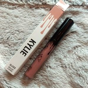 Kylie lip kit lip gloss